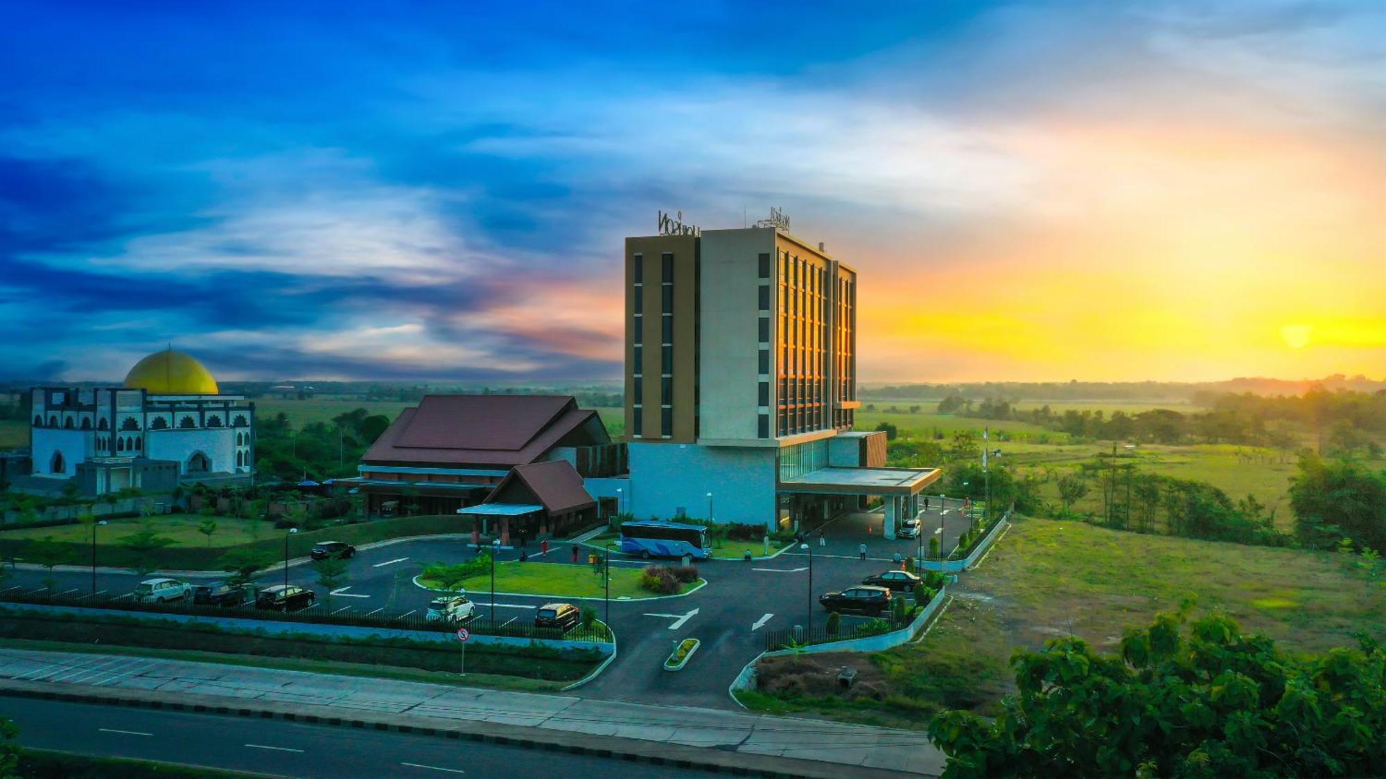 Hotel Metland Smara Kertajati 마잘렝카 외부 사진