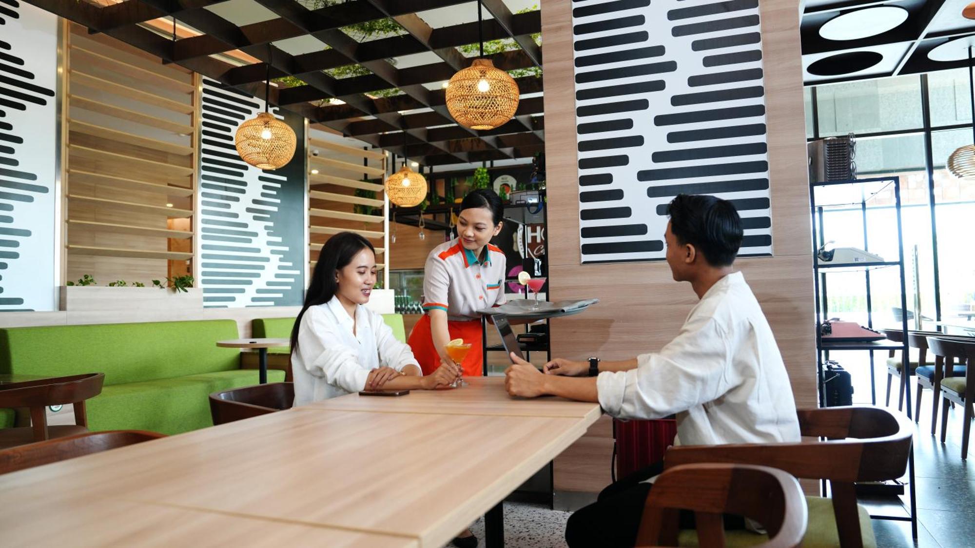 Hotel Metland Smara Kertajati 마잘렝카 외부 사진